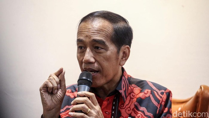 Bos PPI mengungkapkan pandangannya mengenai potensi dampak dan implikasi jika Jokowi memutuskan untuk mendirikan partai politik sendiri.