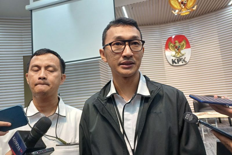Menjelang Natal 2024, KPK menegaskan kepada ASN dan pejabat untuk menolak gratifikasi, mengingat pentingnya integritas dalam menjalankan tugas publik dan konsekuensi yang akan dihadapi jika melanggar.